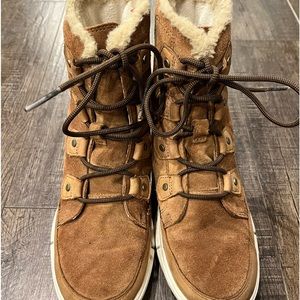 SOREL EXPLORER JOAN SNOW BOOT SIZE 8 39